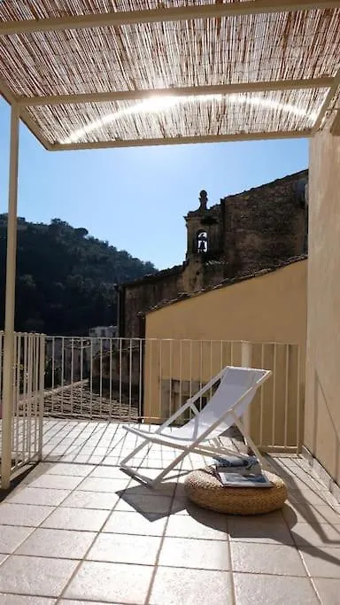 Dimora D'Artista Villa Ragusa Holiday home