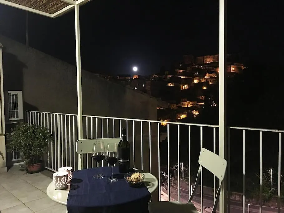 Holiday home Dimora D'Artista Villa Ragusa